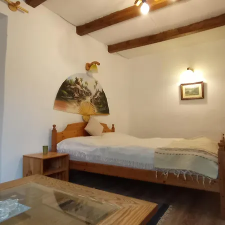 Pista Papa Tanyája 3*